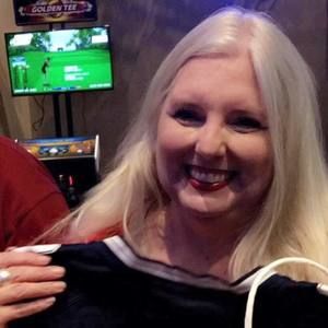 Meet your Posher, Debbie